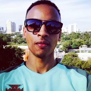 Meet your Posher, Elias